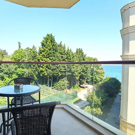 Cabacum Pleasure Beachfront מלון דירות