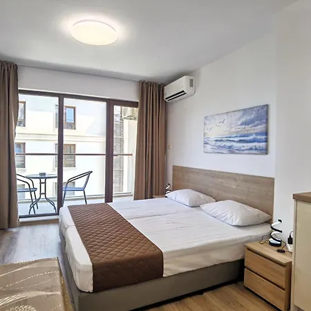 Cabacum Pleasure Beachfront - 50m To And Pool Varna